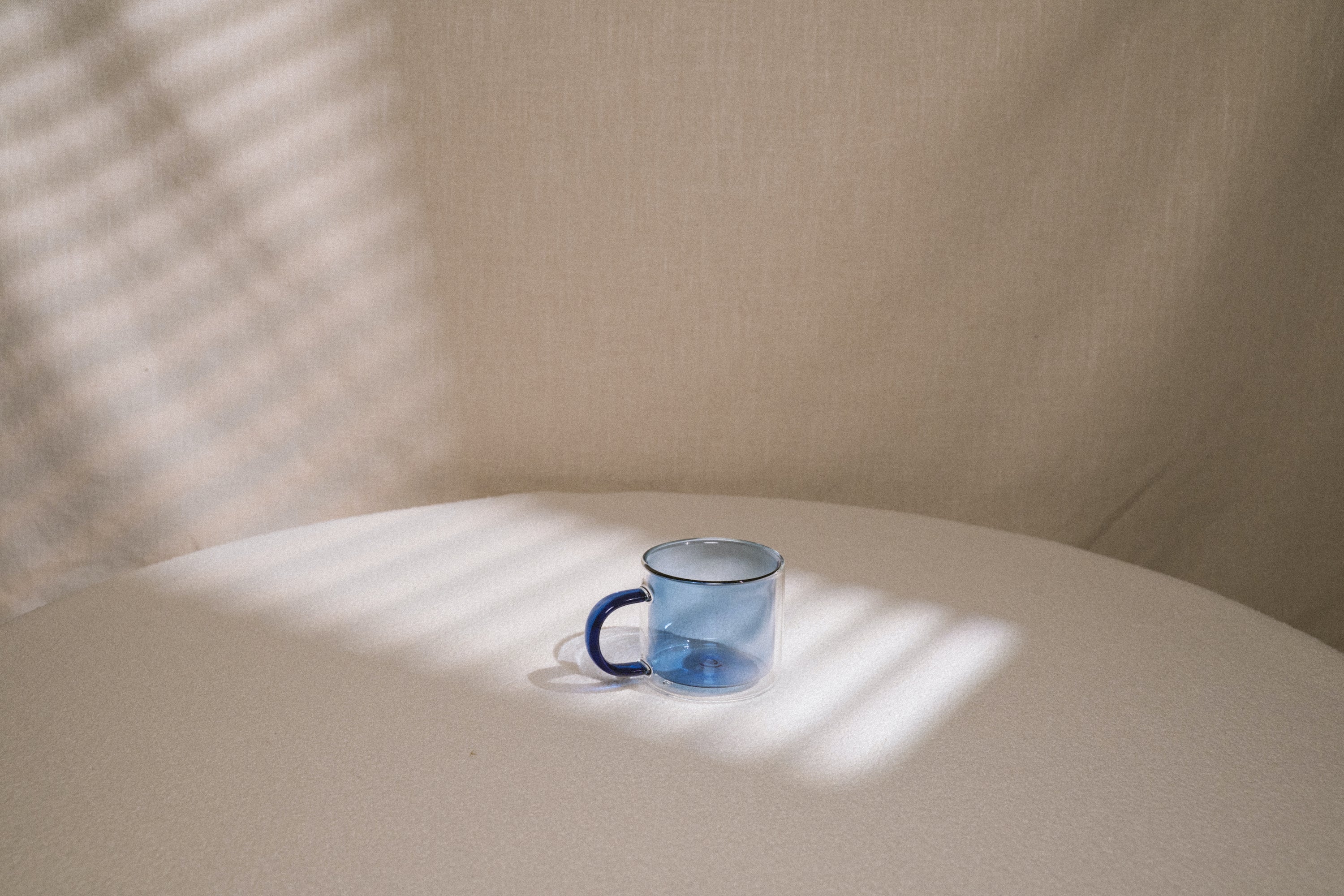 nuvoli | double-wall glass mug
