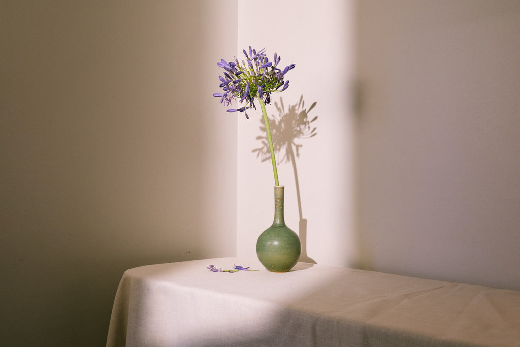 amphora | minimalist ceramic vase