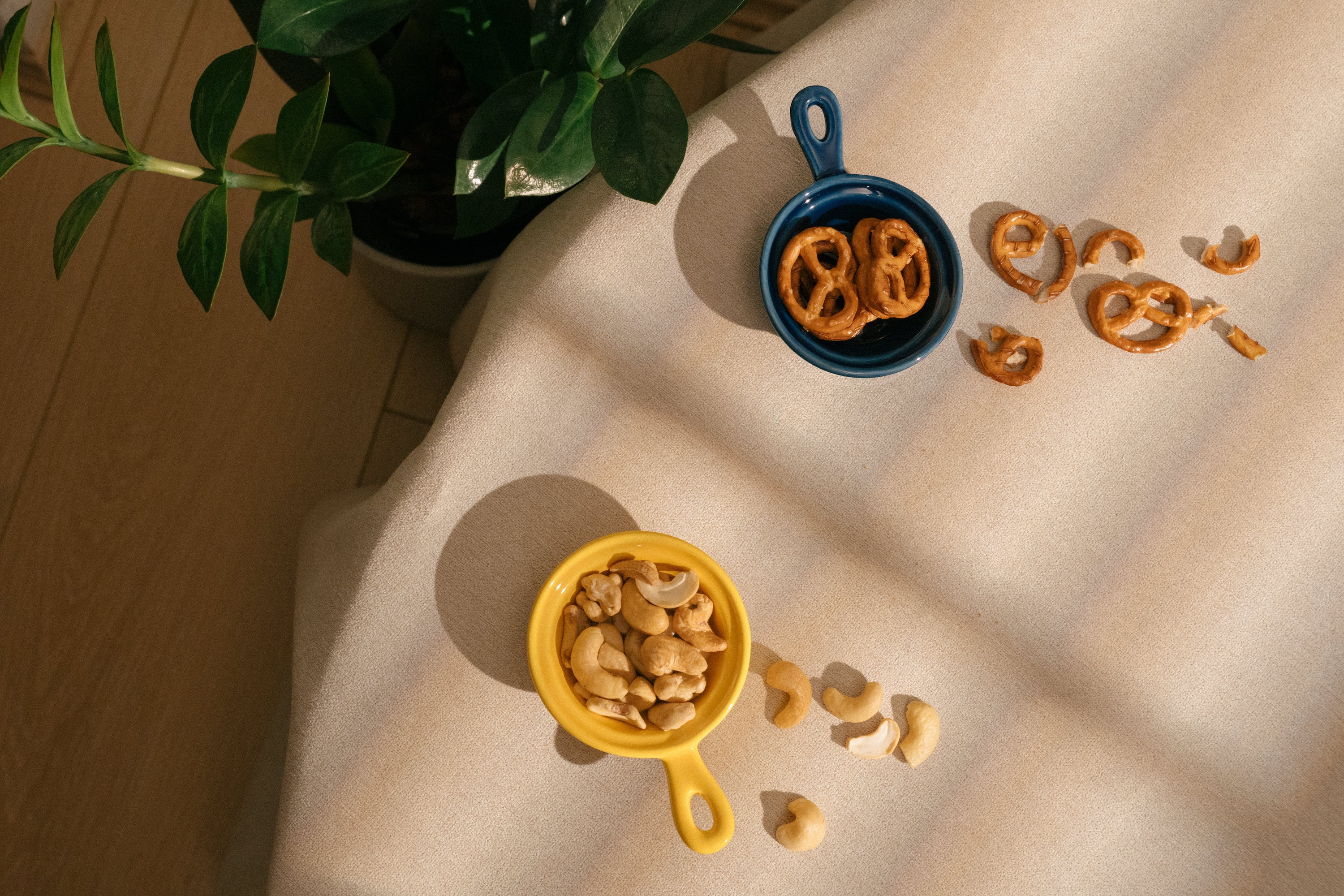tinta | colouful ceramic sauce dish